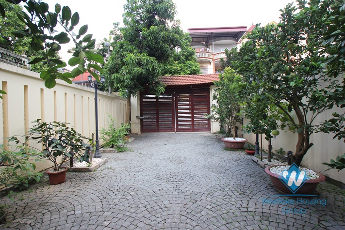 Beautiful house with big garden and swimming pool for lease in An Duong Vuong St, Tay Ho District, Ha Noi
